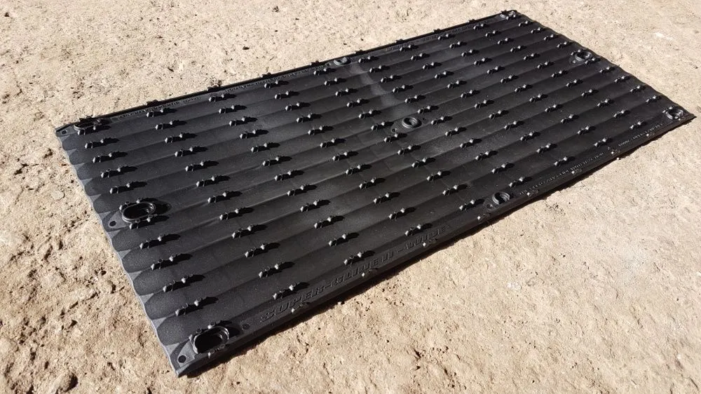 Пластиковое нескользящее покрытие для прицепа (широкое) для Снегоходов