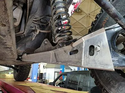 Защита задних рычагов для Can-Am (BRP) Квадроциклов Maverick X3