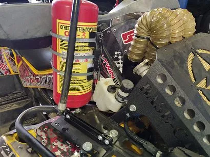 Крепление огнетушителя для Установочные площадки