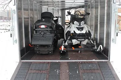 Пластиковые фиксаторы для крепления снегохода к кузову прицепа (передние) для Снегоходов