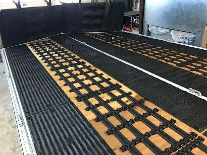 Пластиковое нескользящее покрытие для прицепа (широкое) для Снегоходов