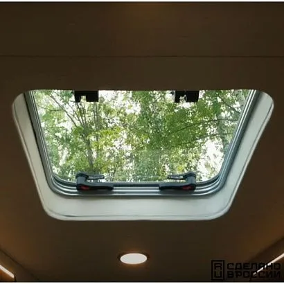 Люк палубный распашной Альбатрос 700x700